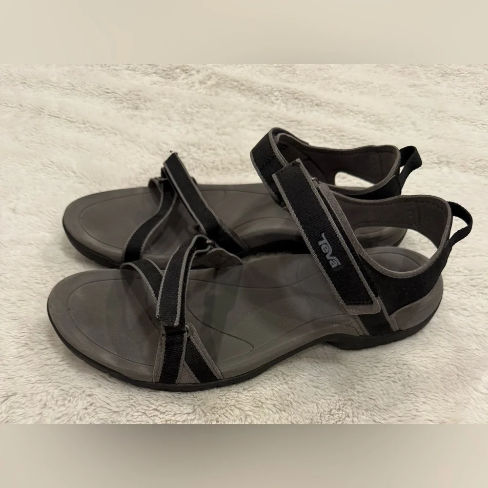 **Teva Vera Sandals – Women’s Size 9.5, Gray & Black** - Picture 4 of 6